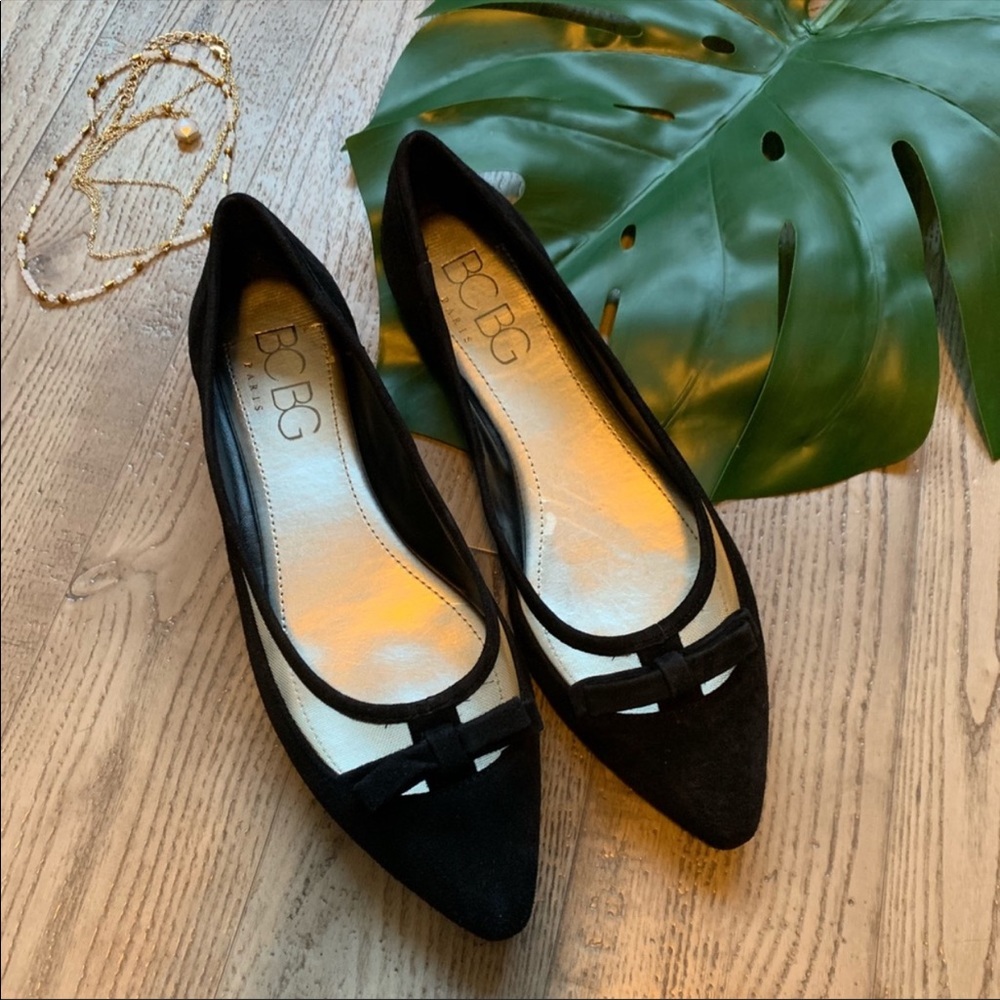 BCBG | Black Suede Bow Flat New In Box - Picture 2 of 8